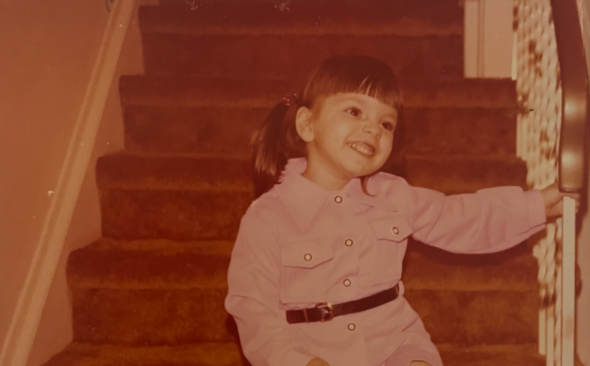 Young Aggie Gioftsidis singing as a child